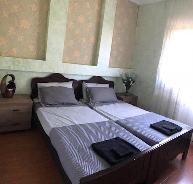 Mzeos House Hotell Batumi Exteriör bild